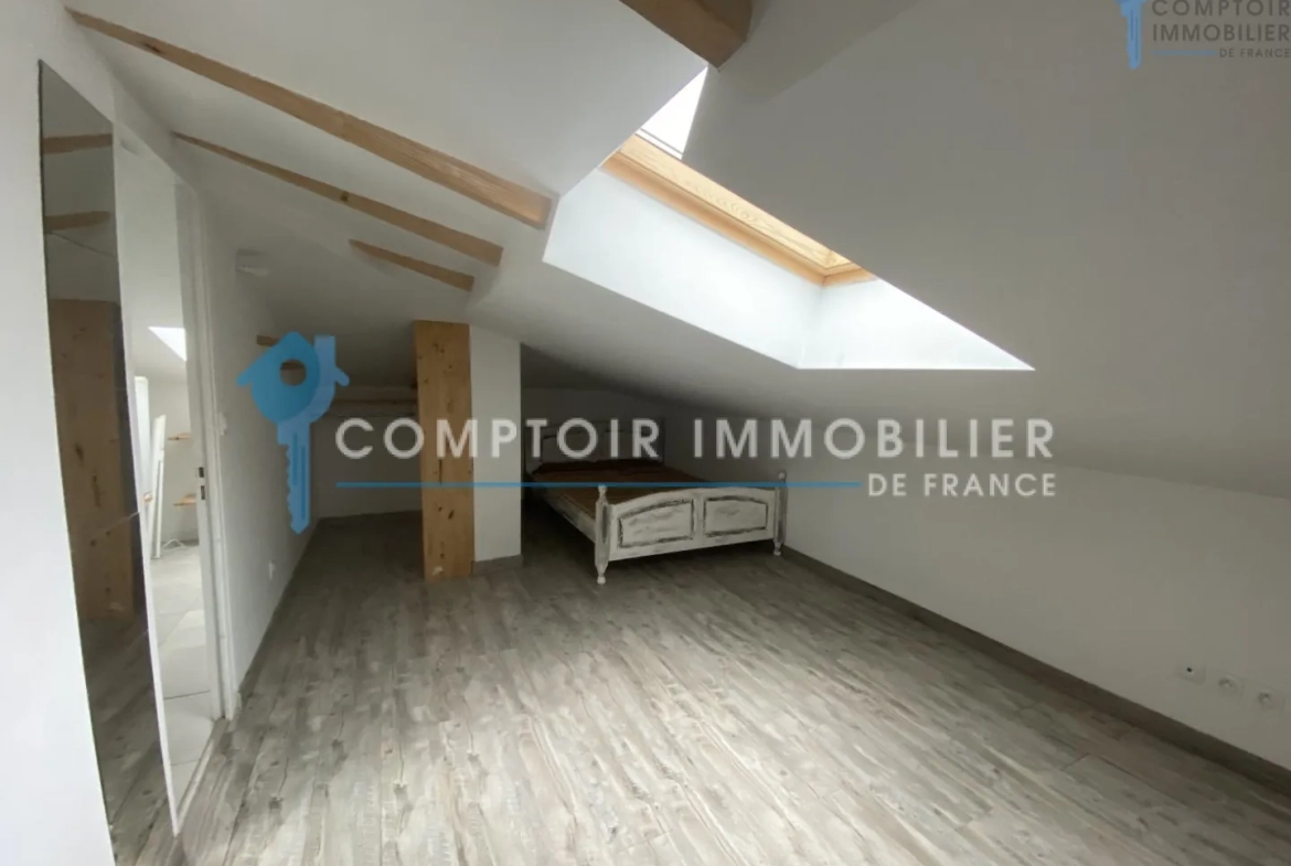 Studio rénové de 30 m2 avec parking privé à Gallargues-Le-Montueux, parfait pour investissement 