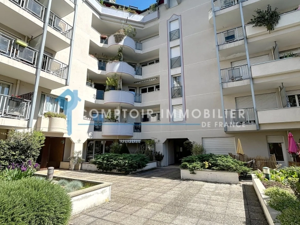 Appartement T3 de 70m² à Grenoble Porte de France avec vue sur Vercors 