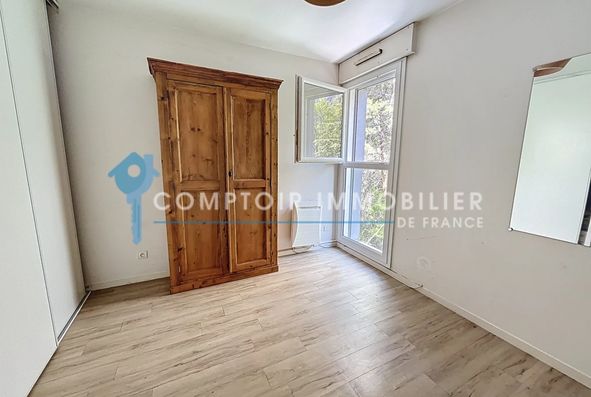 Appartement T3 de 70m² à Grenoble Porte de France avec vue sur Vercors 