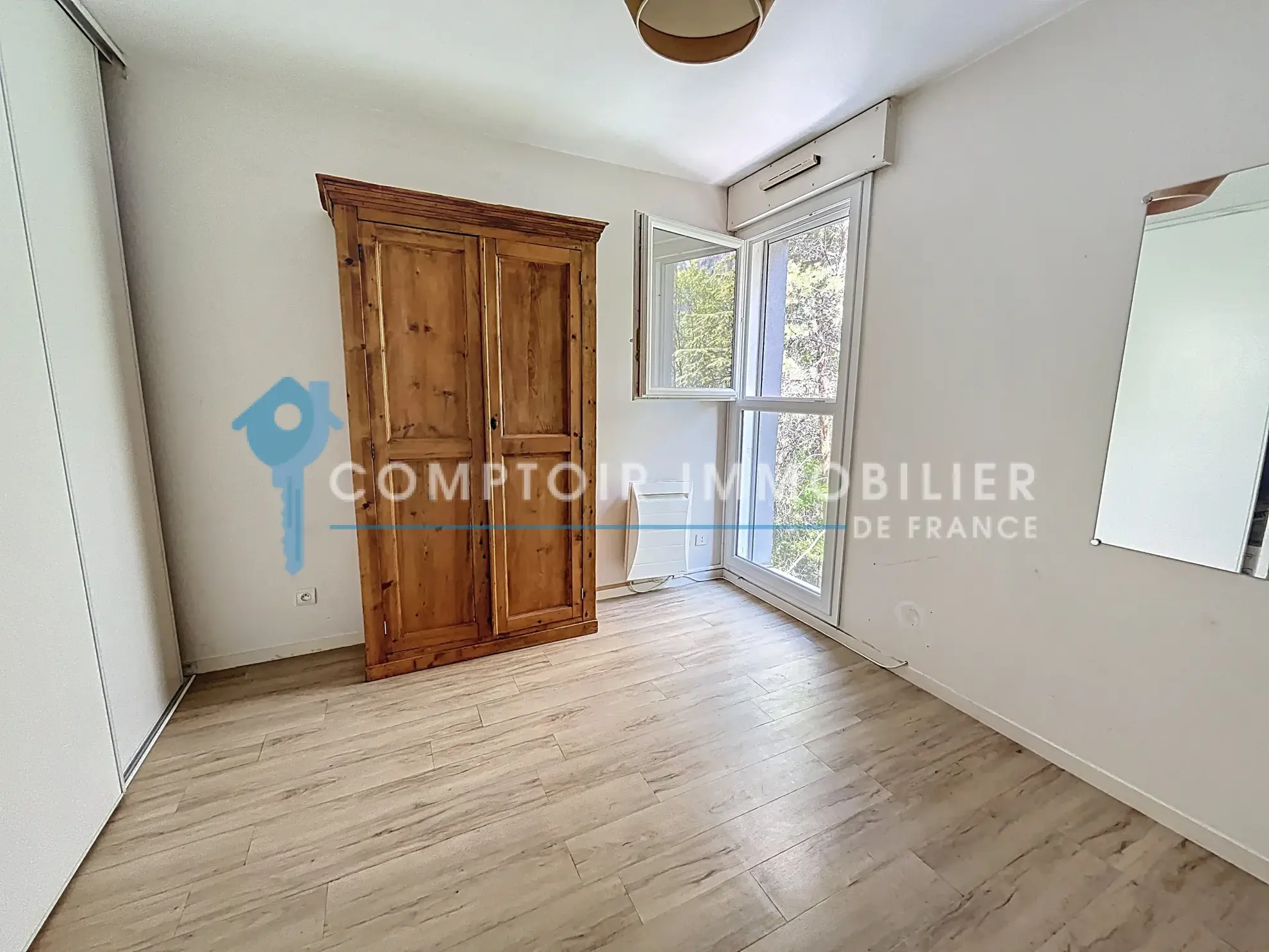 Appartement T3 de 70m² à Grenoble Porte de France avec vue sur Vercors 