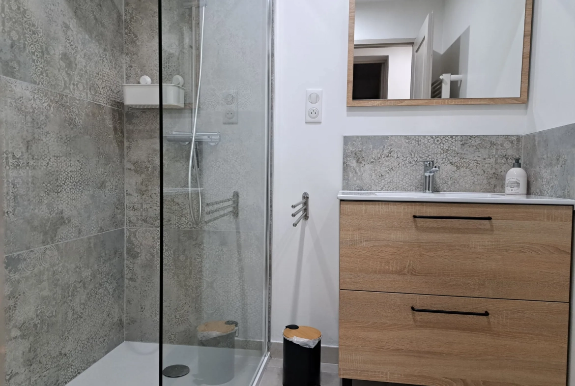 Villa 4 chambres rénovée à Monteux proche commodités 