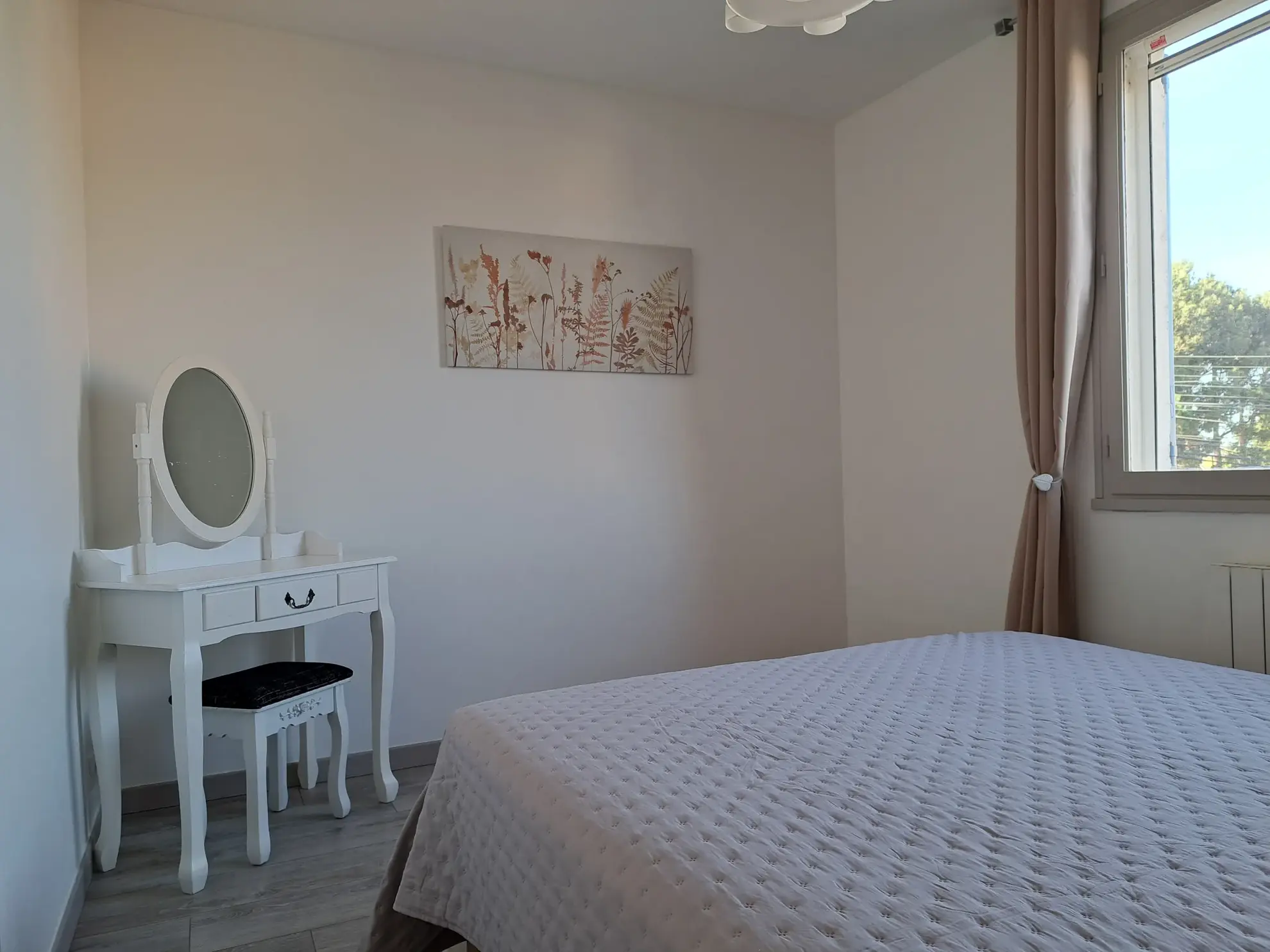 Villa 4 chambres rénovée à Monteux proche commodités 