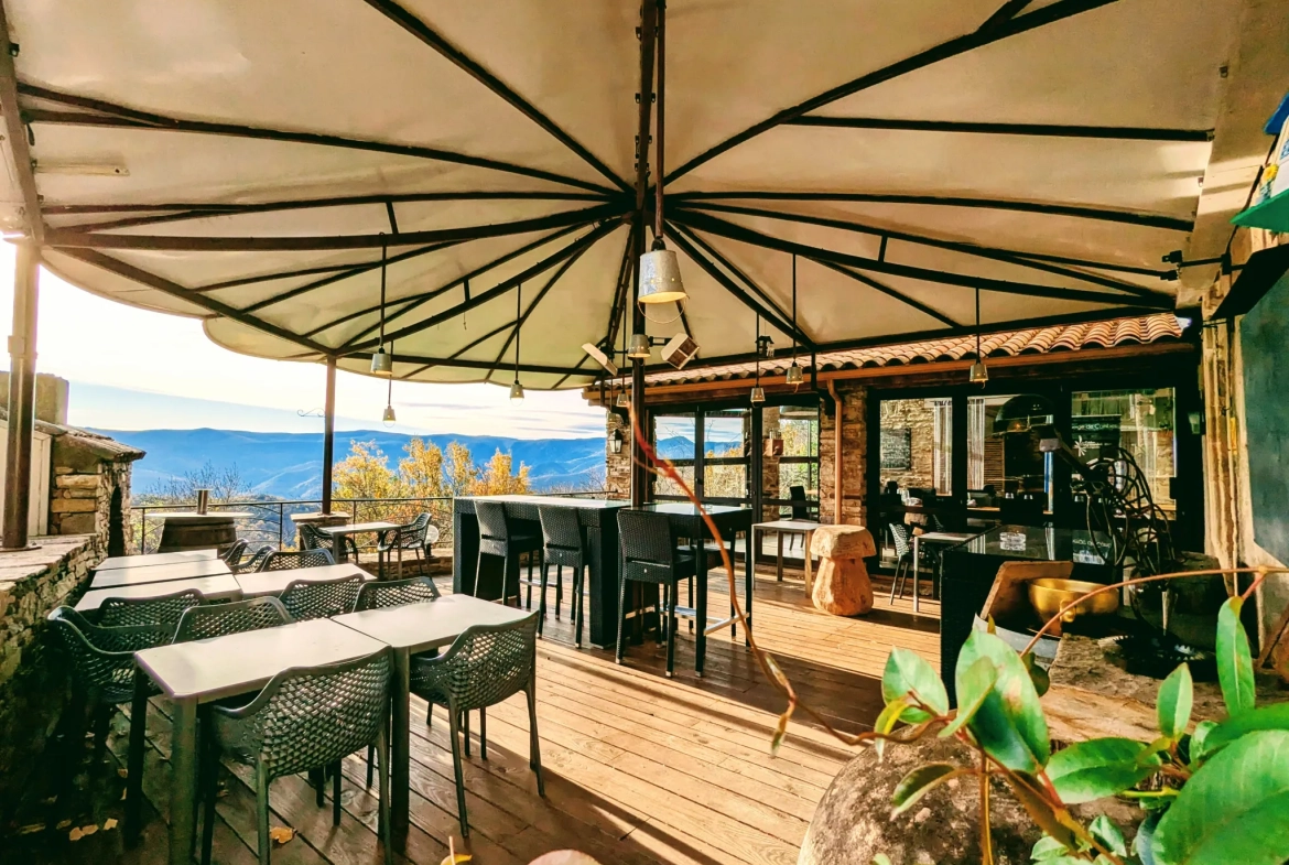 Restaurant traditionnel avec logement à Lamalou-les-Bains – Opportunité rare 