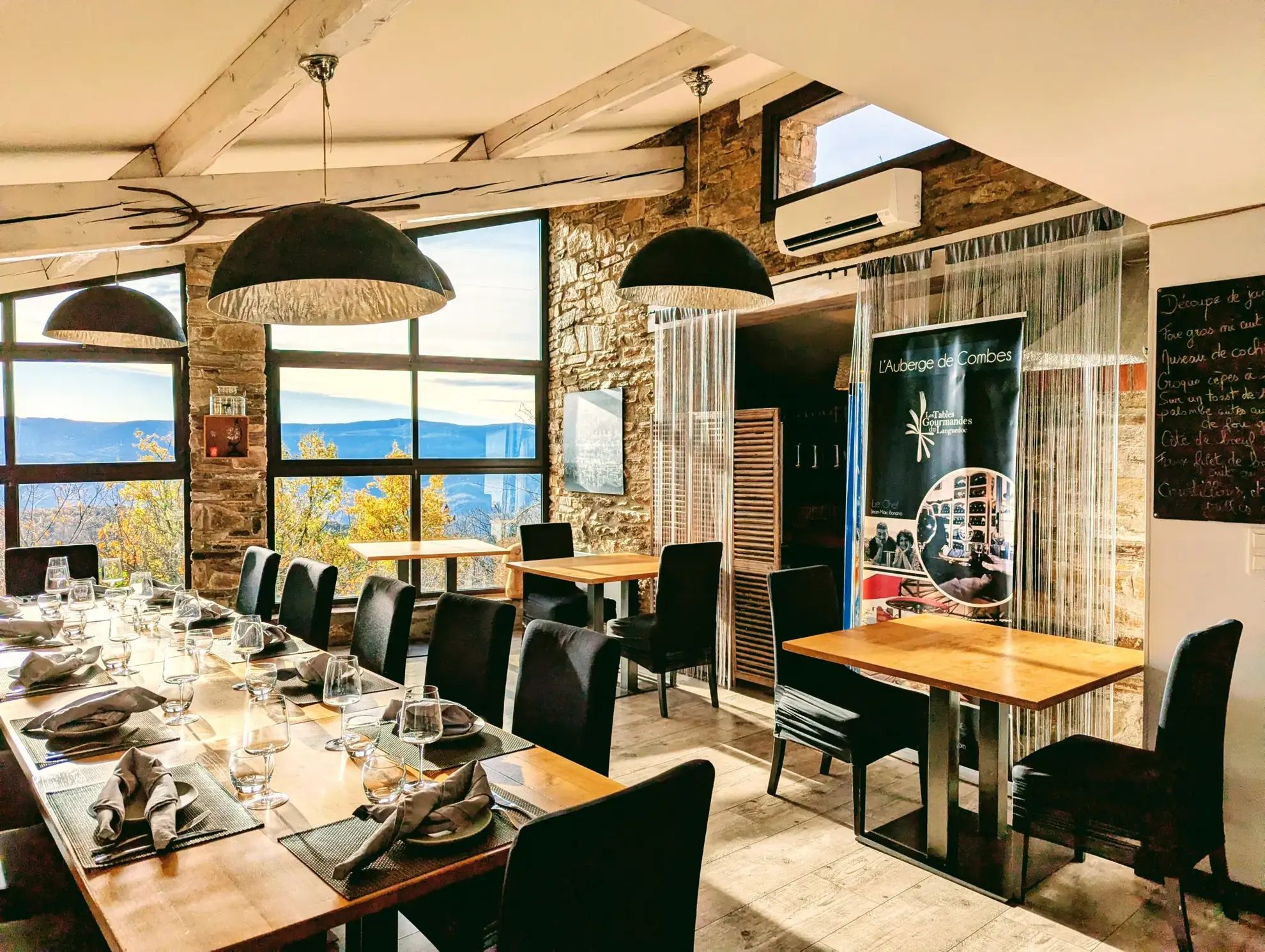 Restaurant traditionnel avec logement à Lamalou-les-Bains – Opportunité rare 