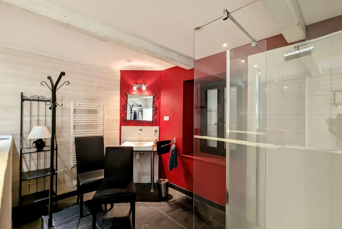 Restaurant traditionnel avec logement à Lamalou-les-Bains – Opportunité rare 