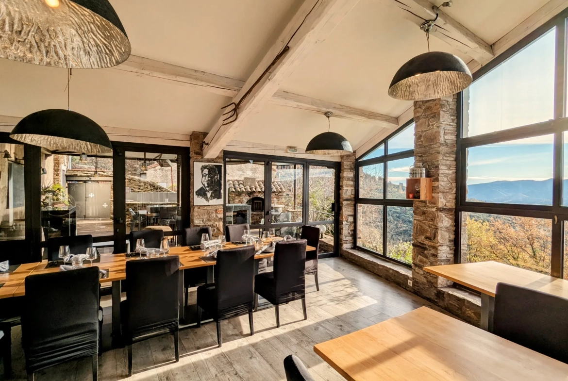 Restaurant traditionnel avec logement à Lamalou-les-Bains – Opportunité rare 