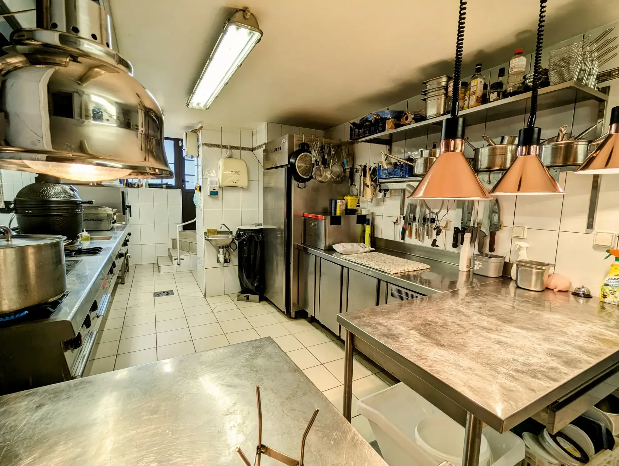 Restaurant traditionnel avec logement à Lamalou-les-Bains – Opportunité rare 