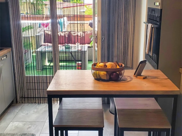 Appartement T4 rénové avec terrasse et grenier à Gérardmer, Vosges 