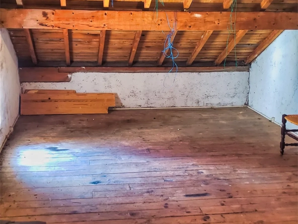 Appartement T4 rénové avec terrasse et grenier à Gérardmer, Vosges 
