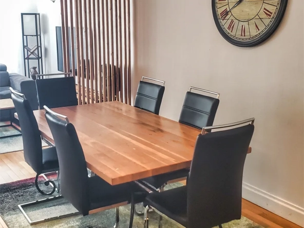 Appartement T4 rénové avec terrasse et grenier à Gérardmer, Vosges 