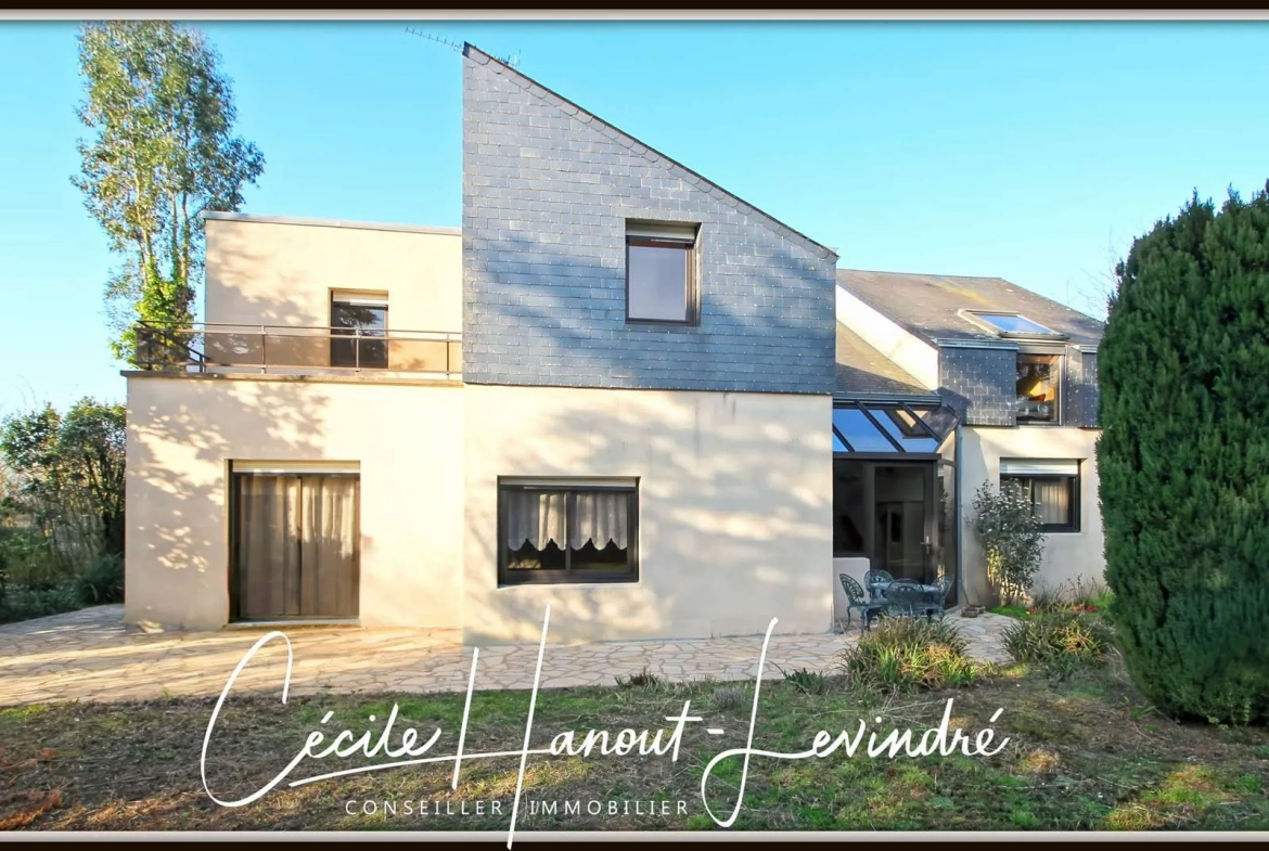Maison de 209 m² avec jardin à Romagné, proche Fougères 