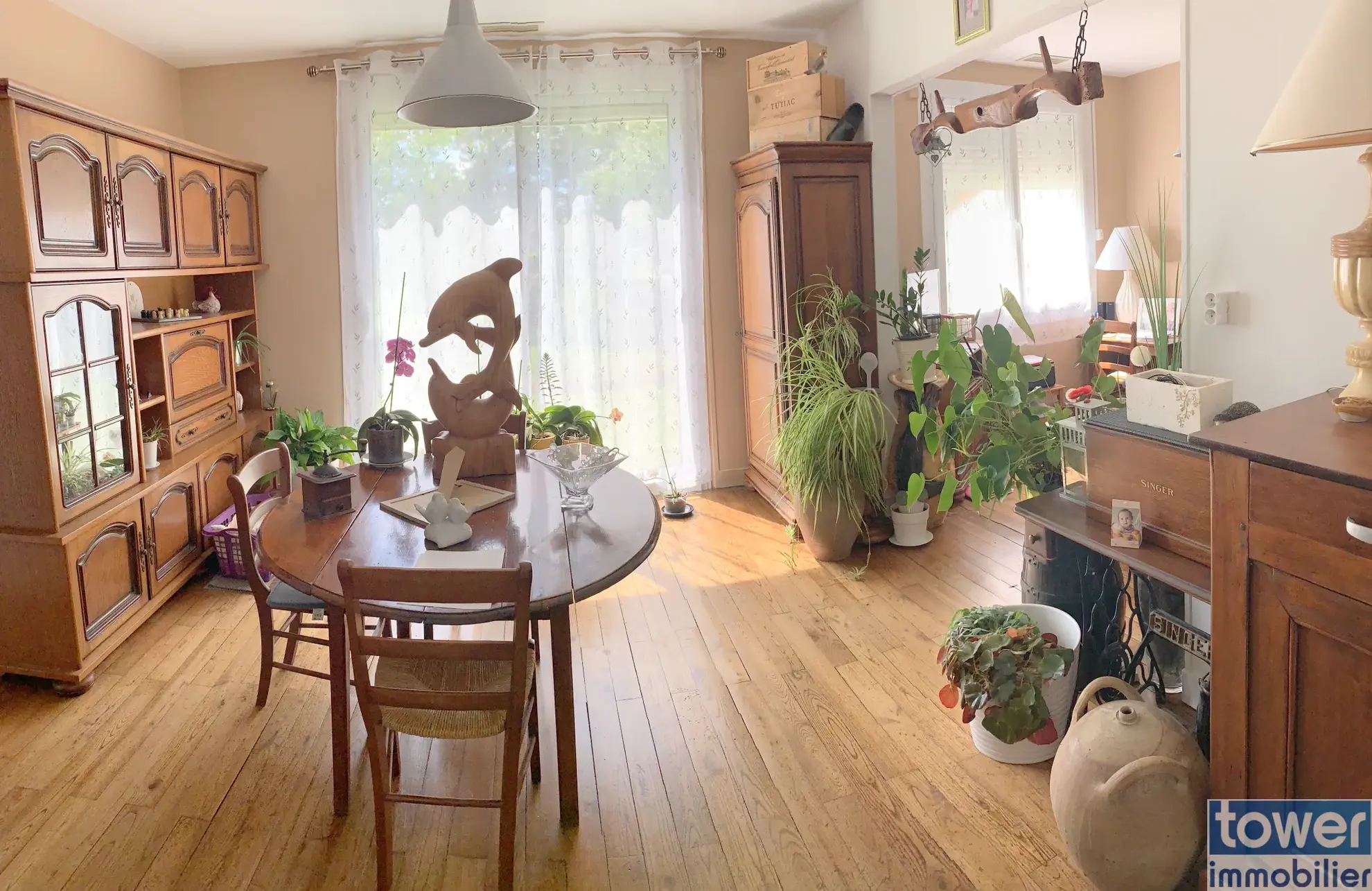 Maison de plain-pied à Aujac de 130 m² avec grand terrain et dépendances 