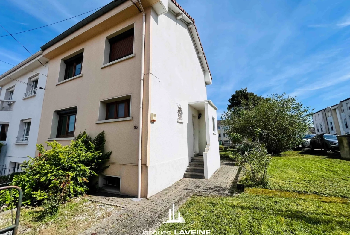 Maison 3 chambres avec jardin et cuisine équipée à Montigny-lès-Metz 