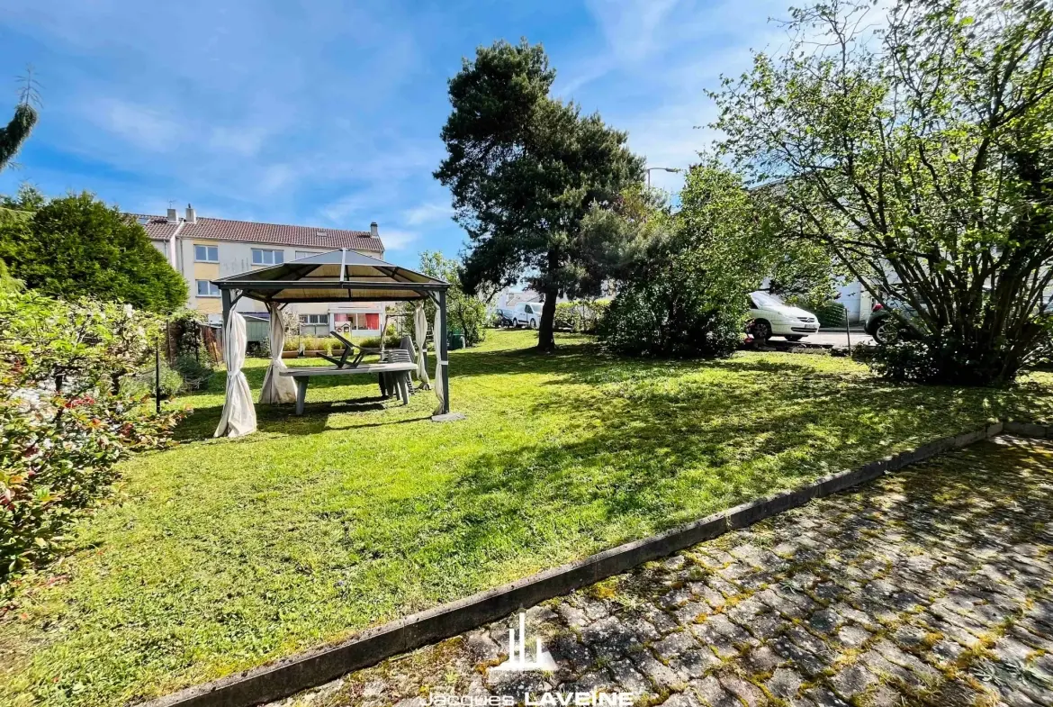 Maison 3 chambres avec jardin et cuisine équipée à Montigny-lès-Metz 