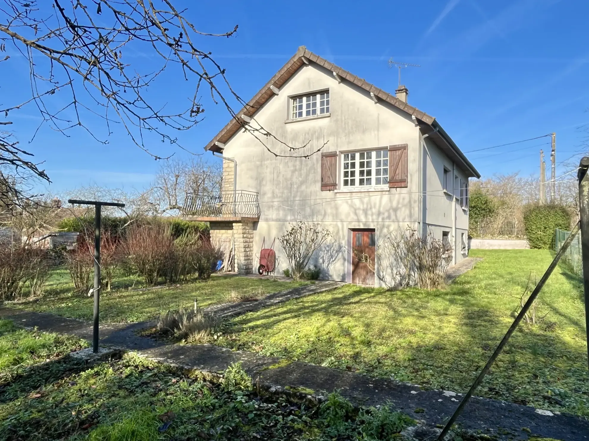 À vendre maison lumineuse de 120 m² avec sous-sol, jardin à La Ferté Gaucher 