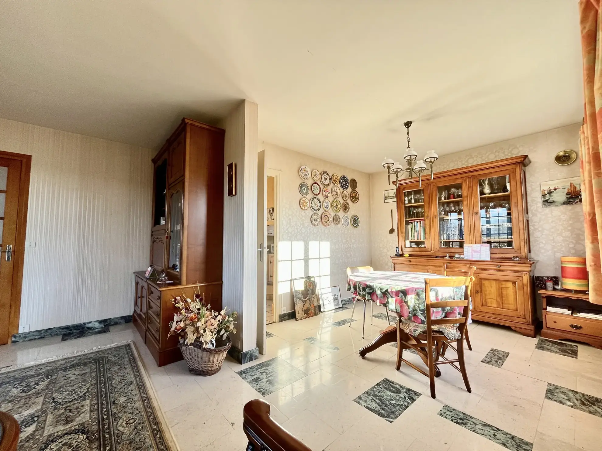 À vendre maison lumineuse de 120 m² avec sous-sol, jardin à La Ferté Gaucher 