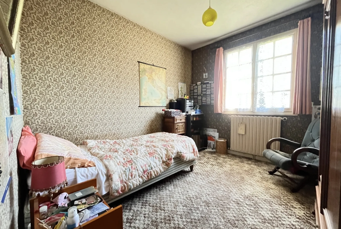 À vendre maison lumineuse de 120 m² avec sous-sol, jardin à La Ferté Gaucher 