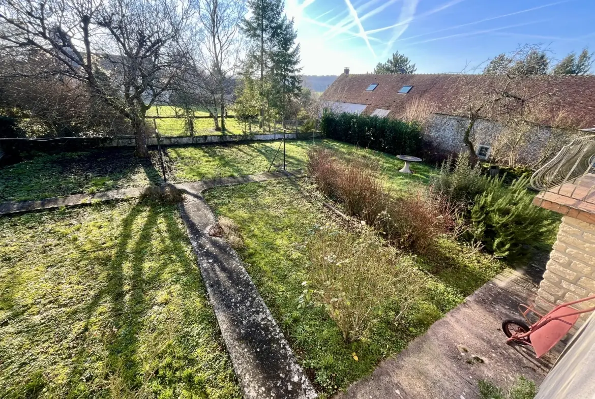 À vendre maison lumineuse de 120 m² avec sous-sol, jardin à La Ferté Gaucher 