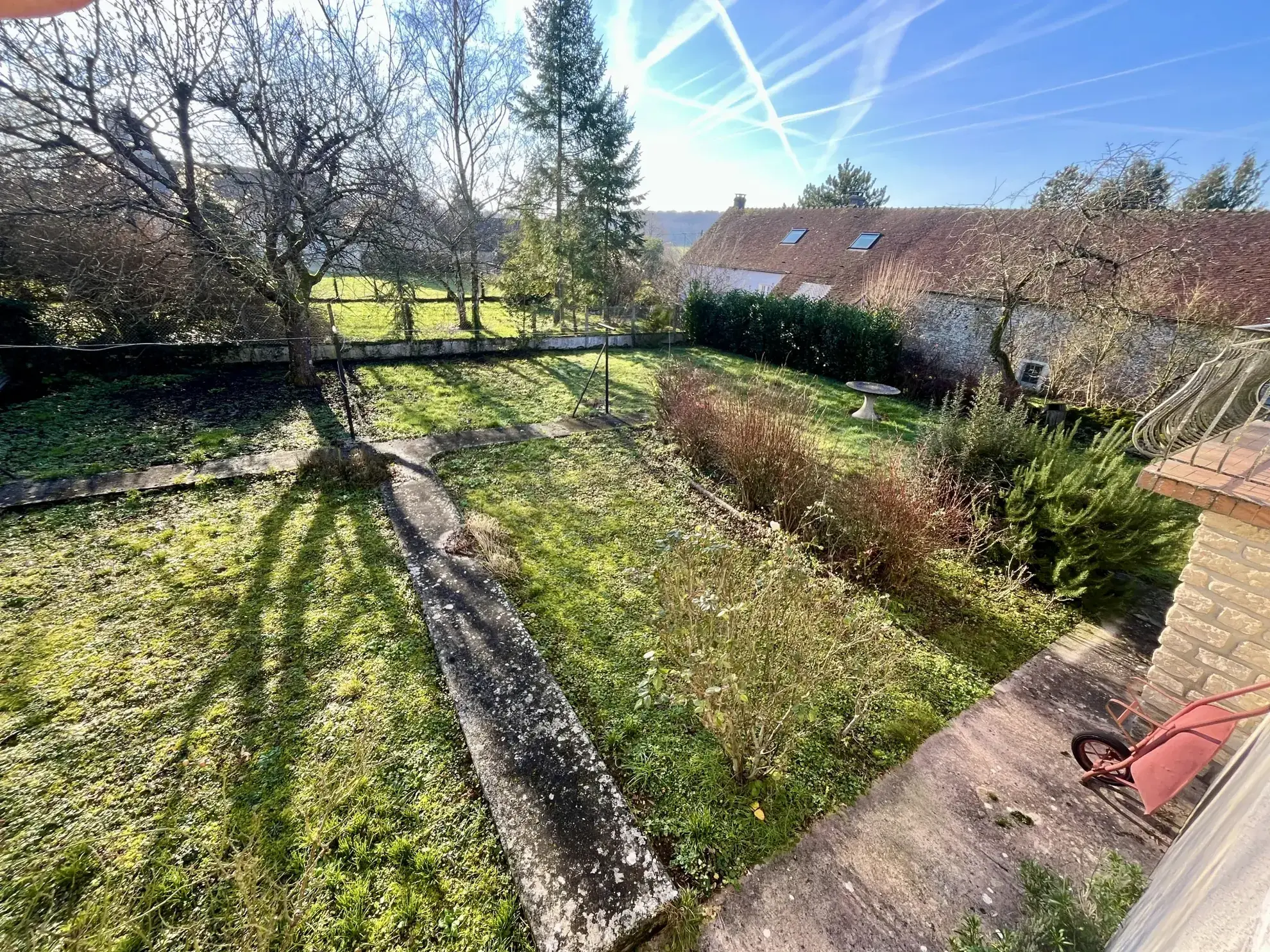 À vendre maison lumineuse de 120 m² avec sous-sol, jardin à La Ferté Gaucher 