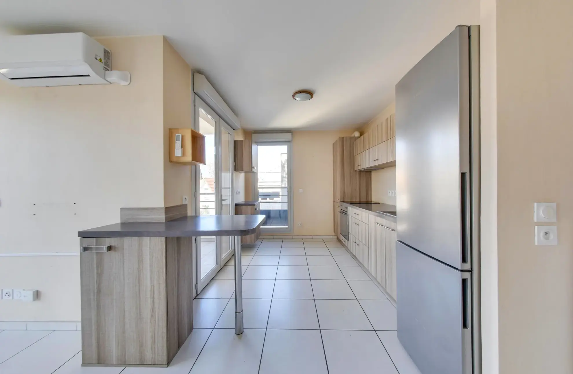 Appartement T3 lumineux de 65m² avec garage à Grenoble 