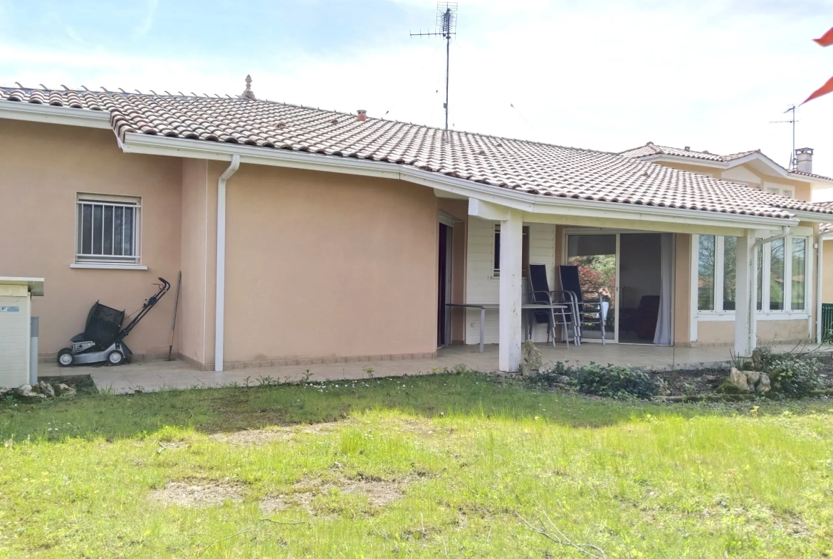 Maison T4 de 131 m² avec 3 suites, jardin et vue sur le lac de Soustons 