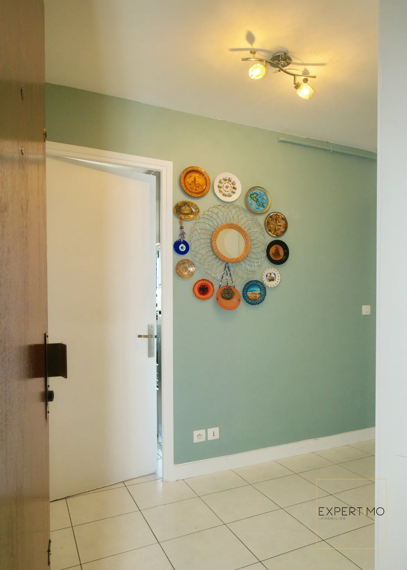 Appartement 3 pièces avec terrasse, parking et cave à Villeneuve-le-Roi 