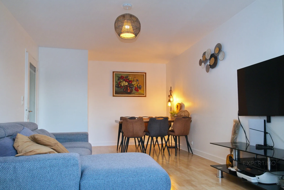 Appartement 3 pièces avec terrasse, parking et cave à Villeneuve-le-Roi 