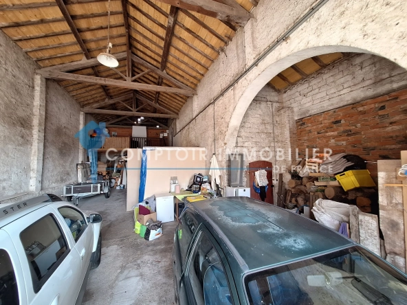 Maison de village rénovée avec hangar et jardin à Damiatte dans le Tarn 