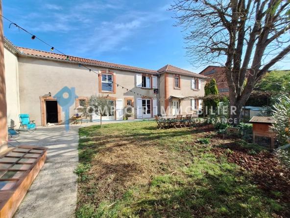Maison de village rénovée avec hangar et jardin à Damiatte dans le Tarn