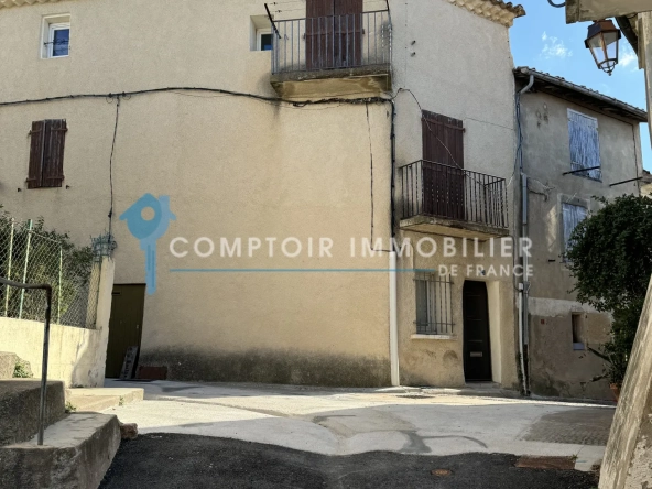 Maison atypique de 105 m² à Servian avec vue imprenable