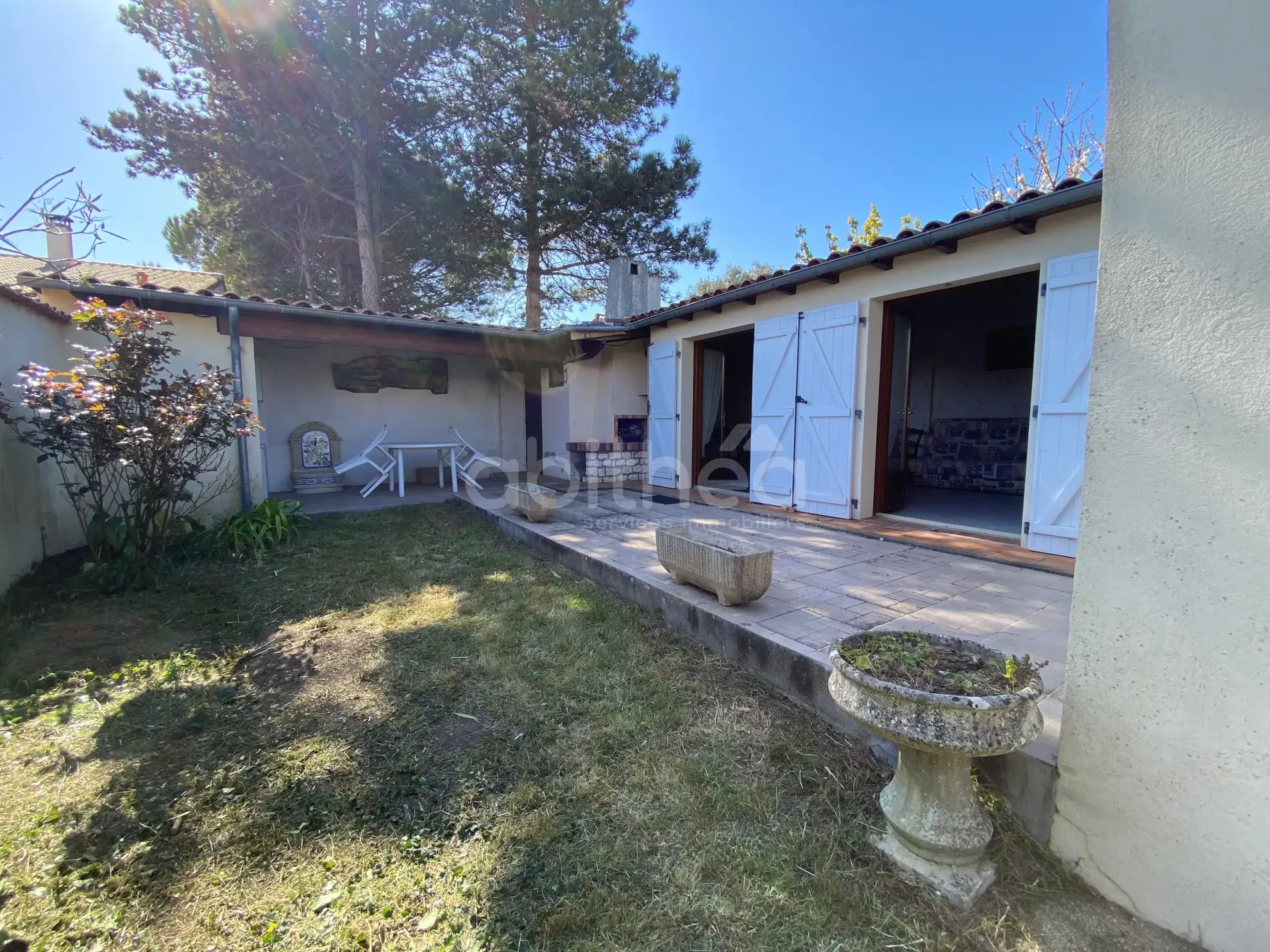 Maison de vacances à Meschers-sur-Gironde avec terrasse et garage 