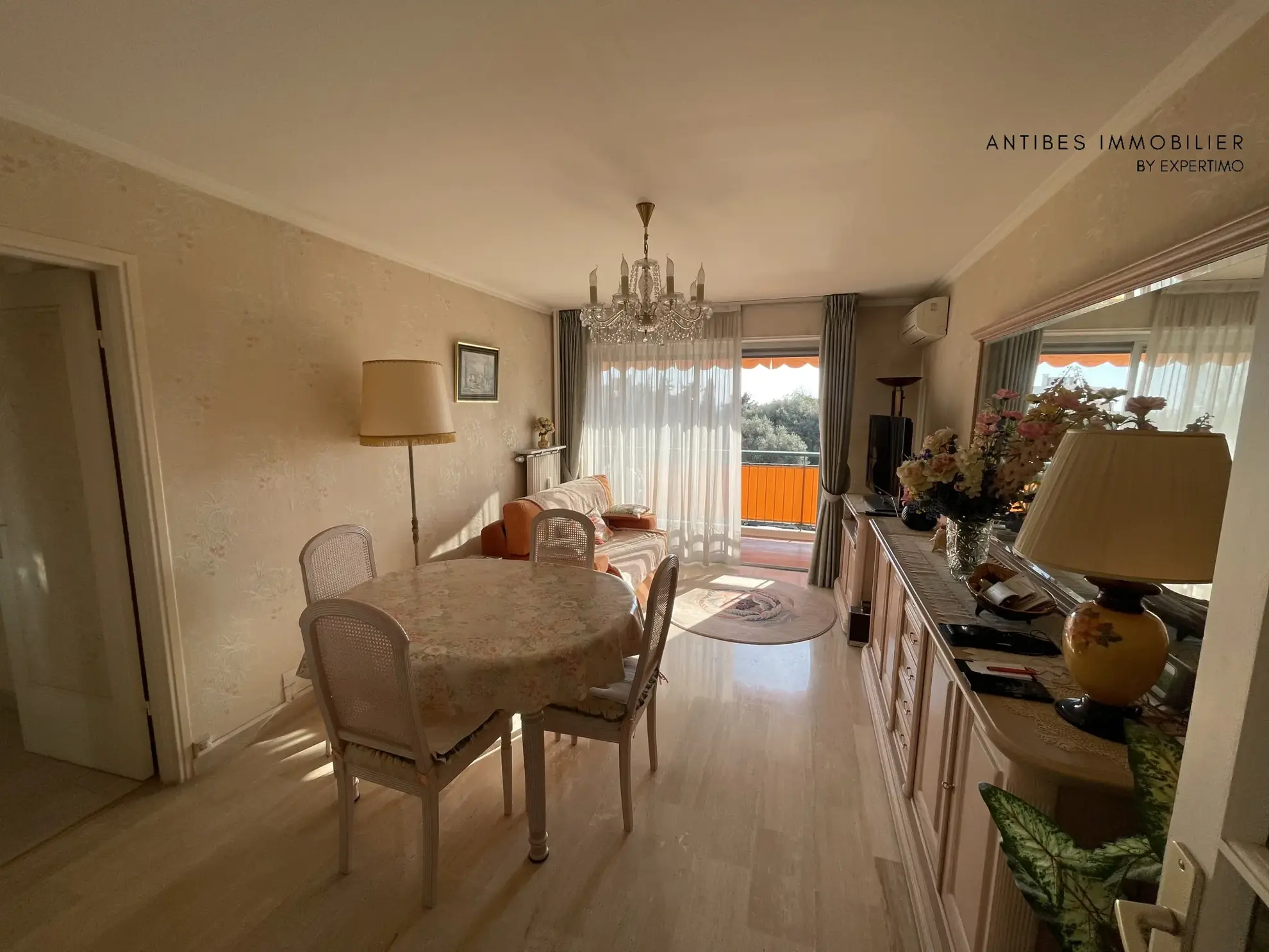 A vendre appartement 3 pièces avec terrasse à Antibes - garage et cave inclus 