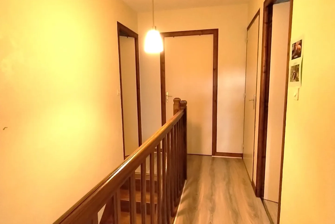 Maison individuelle 117 m² avec jardin et panneaux solaires à Saint James 