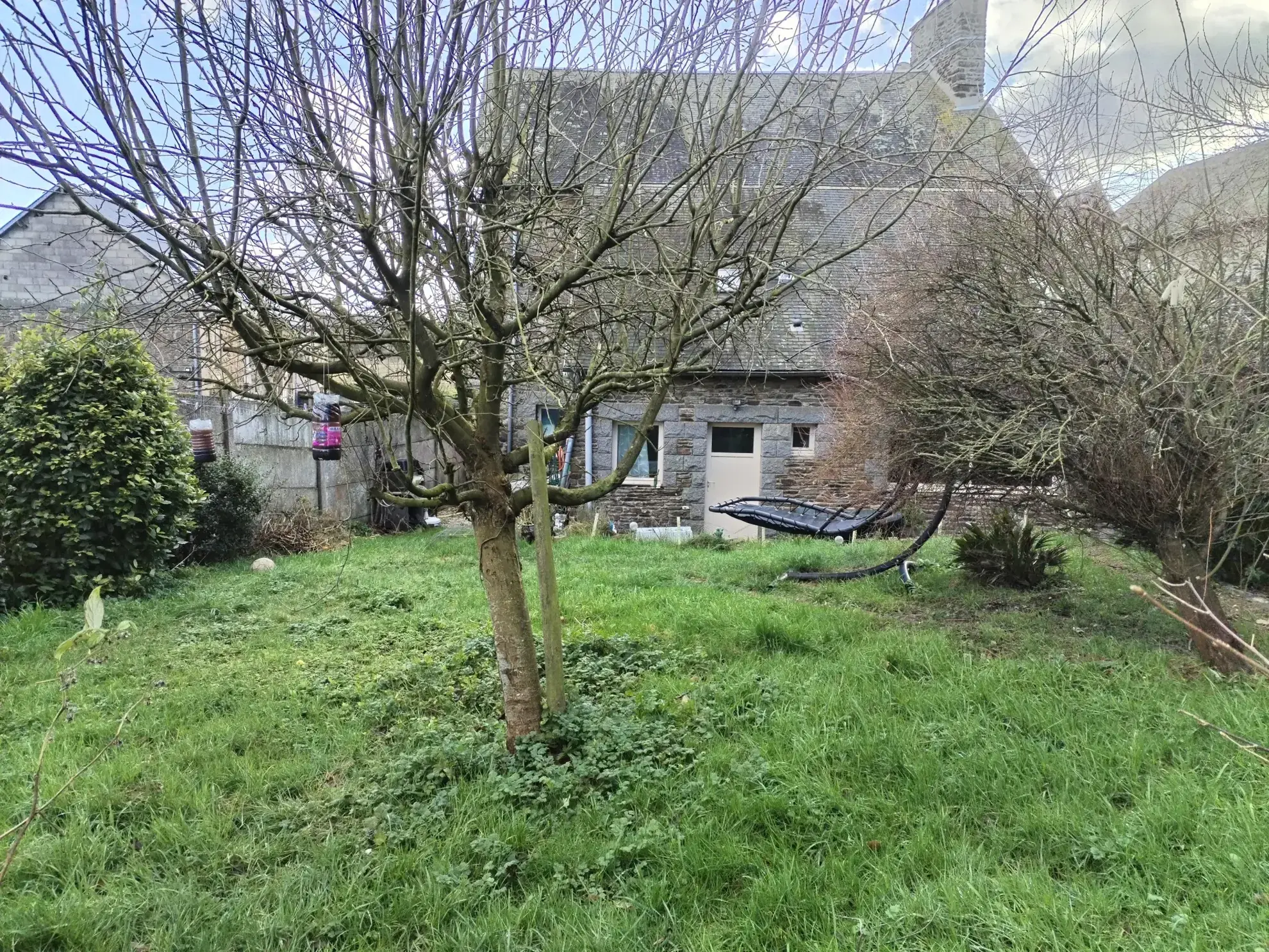 Maison individuelle 117 m² avec jardin et panneaux solaires à Saint James 