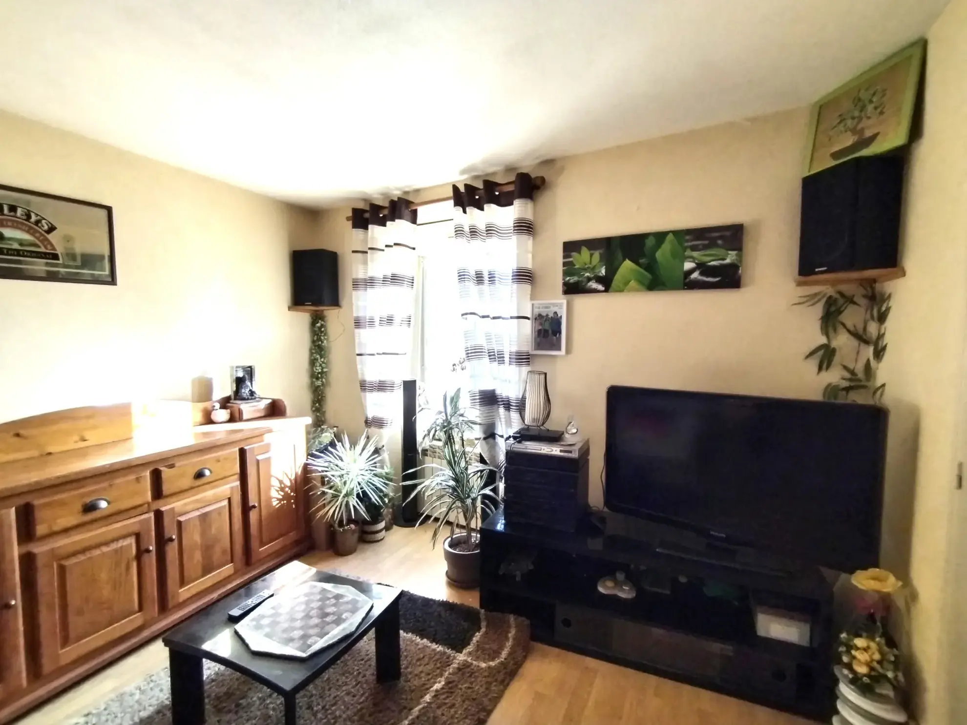 Maison individuelle 117 m² avec jardin et panneaux solaires à Saint James 