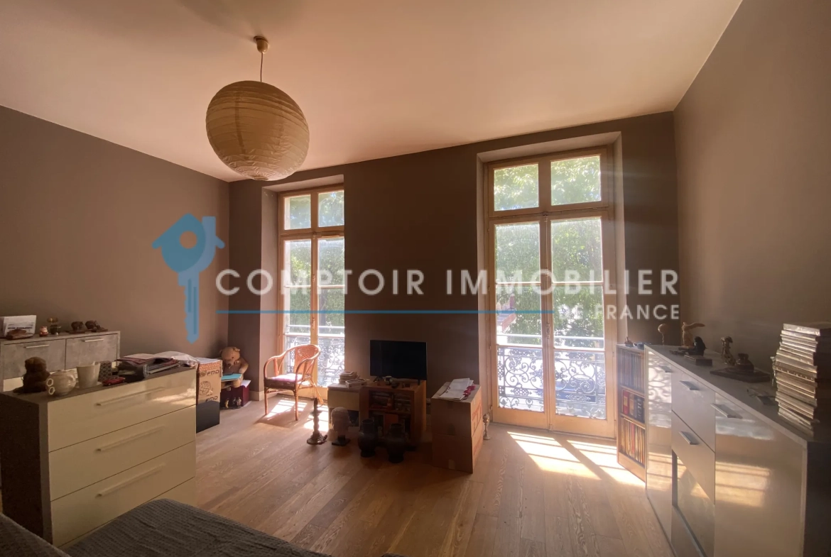 Appartement T2 à Nîmes, Quartier Écusson - Investissement locatif sécurisé 