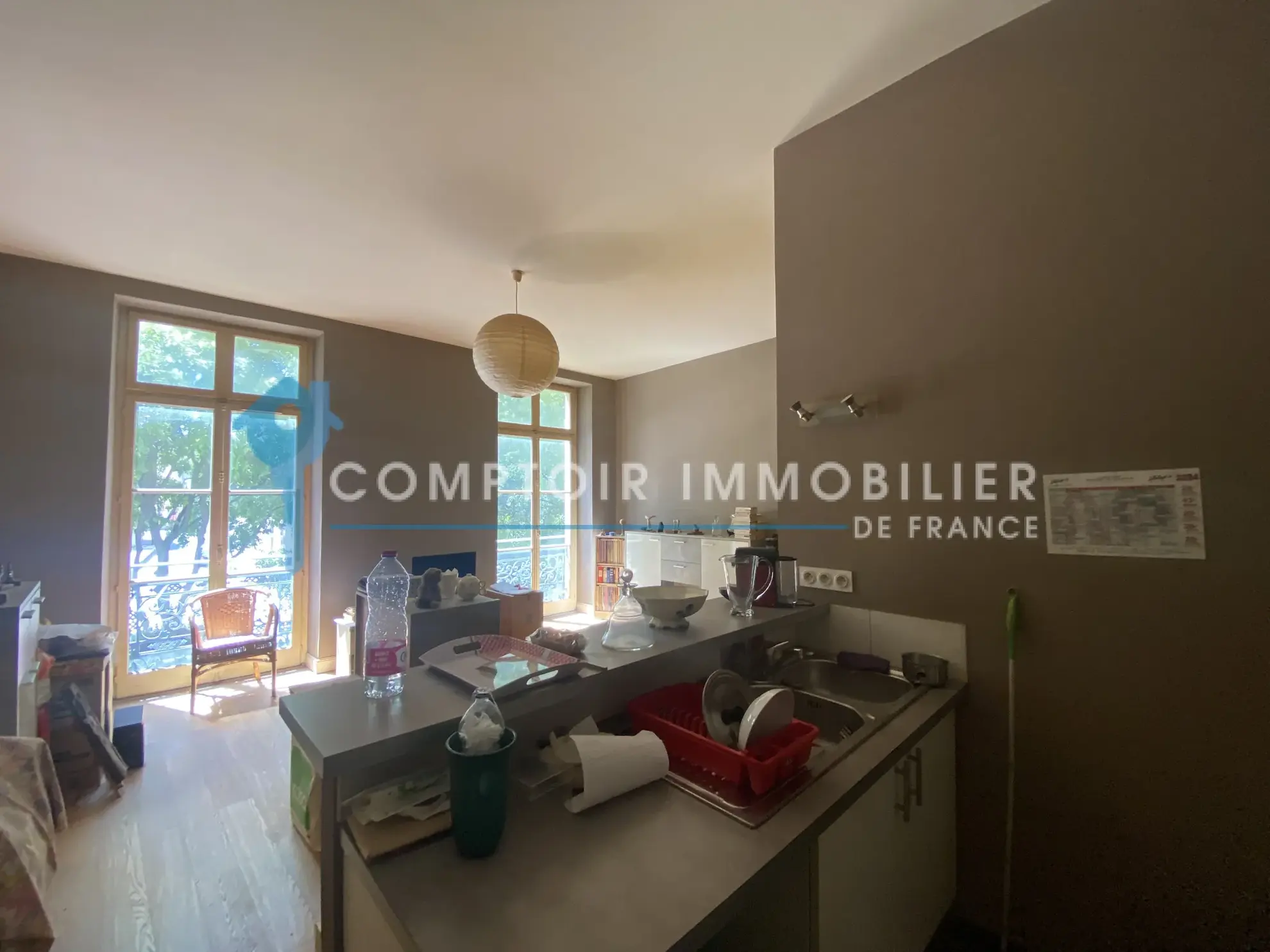 Appartement T2 à Nîmes, Quartier Écusson - Investissement locatif sécurisé 