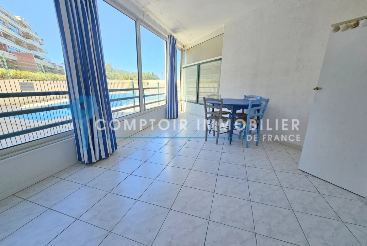 Bel appartement T2 avec terrasse de 18m² en front de mer à Sète 