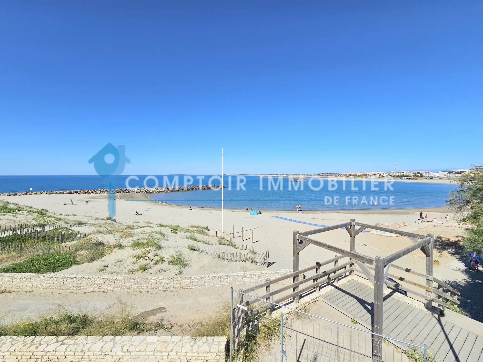 Bel appartement T2 avec terrasse de 18m² en front de mer à Sète 