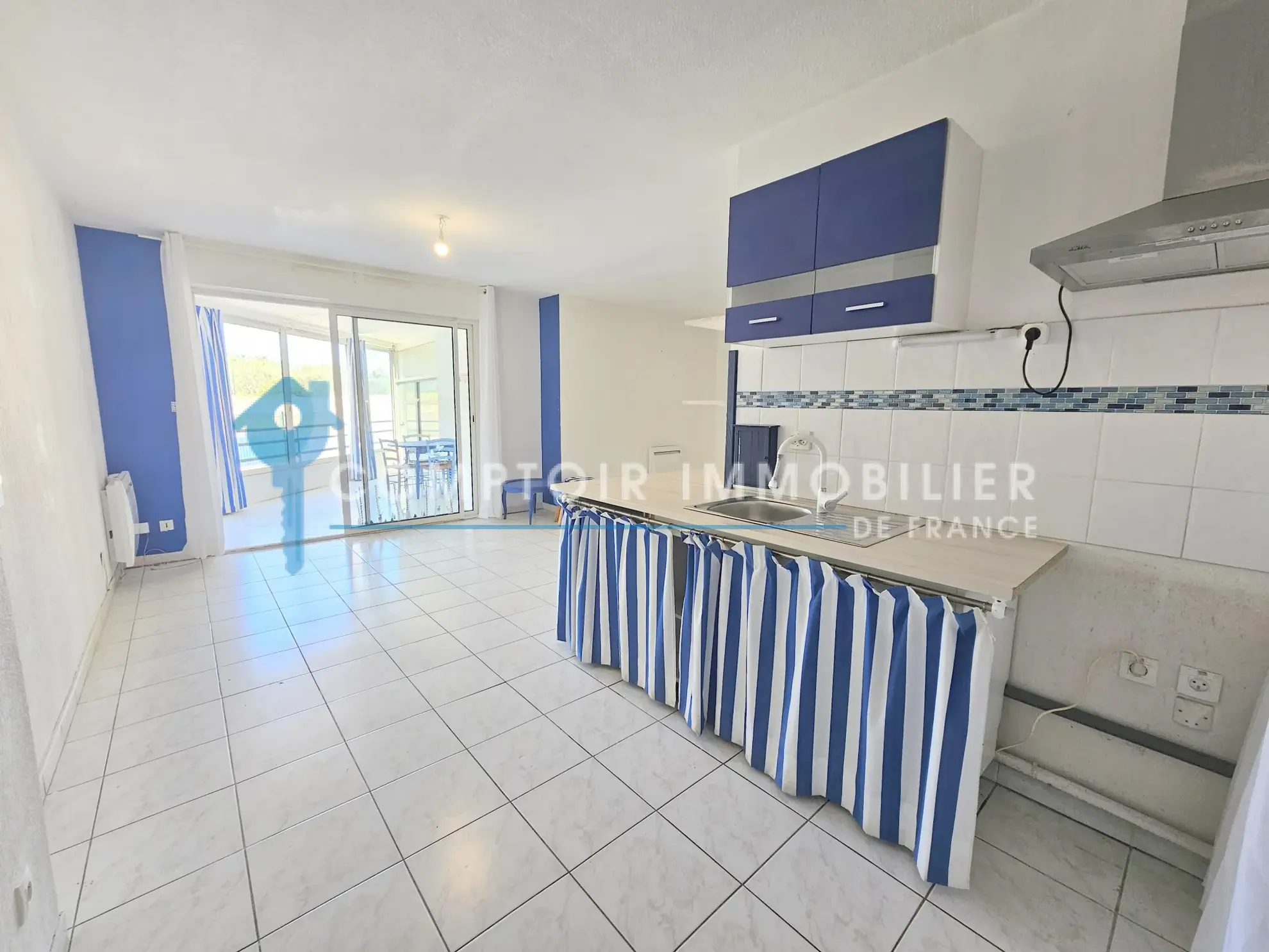 Bel appartement T2 avec terrasse de 18m² en front de mer à Sète 