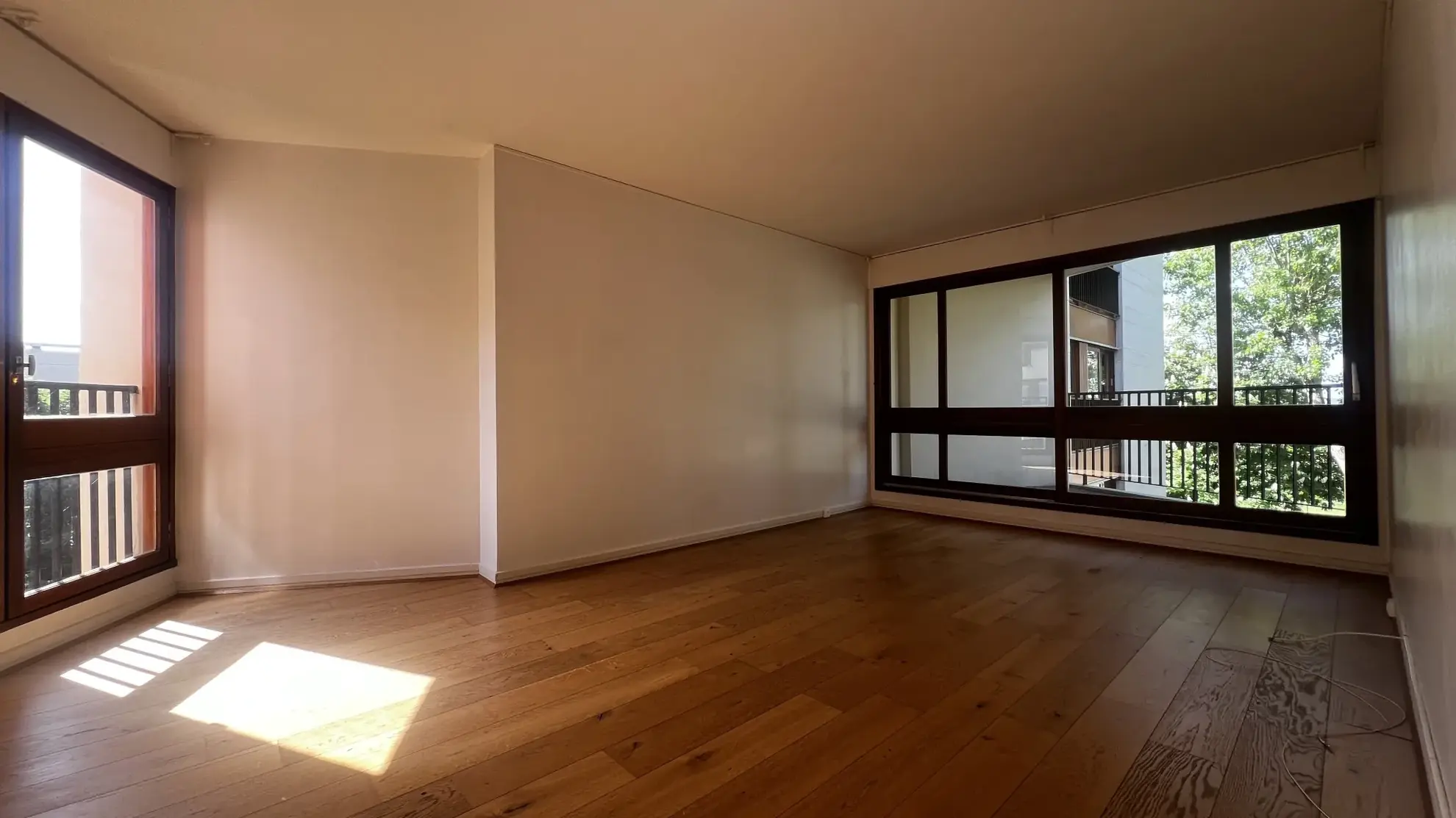 Appartement lumineux de 2/3 pièces à Le Chesnay avec parking et cave 