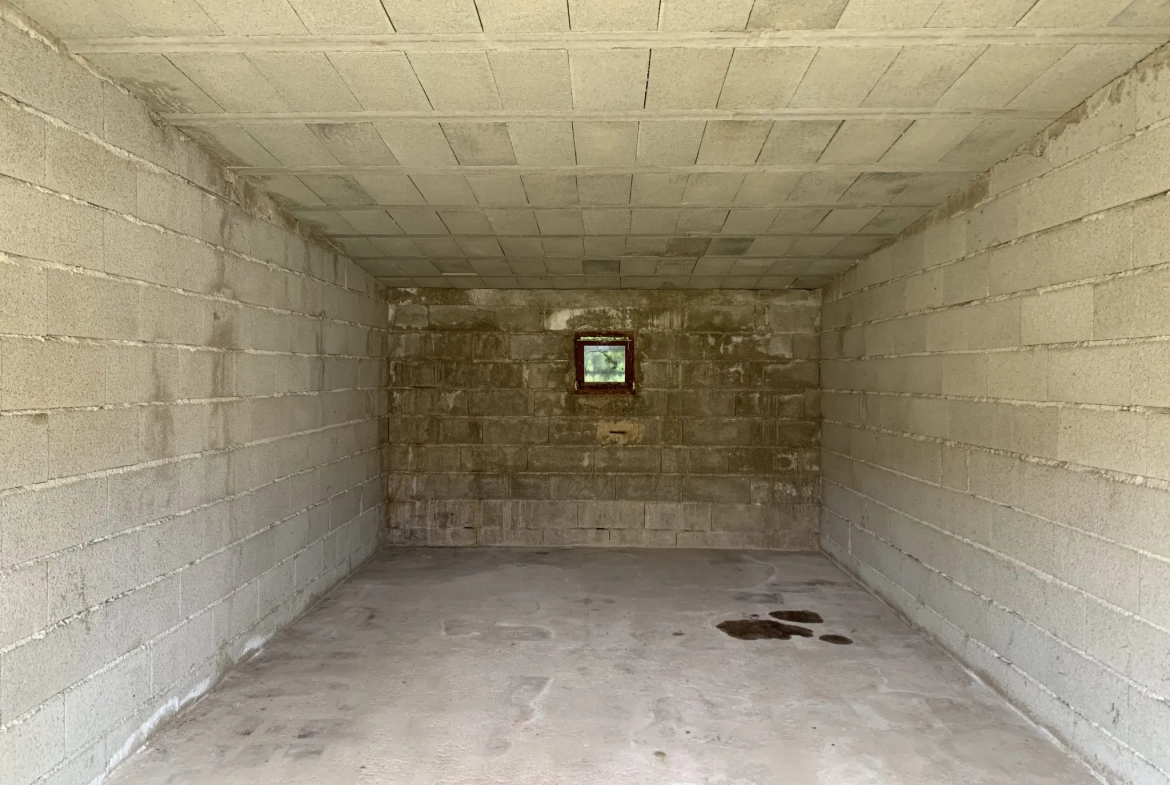 Garage fermé à Vardiola, Sainte Lucie de Porto-Vecchio – Opportunité rare 
