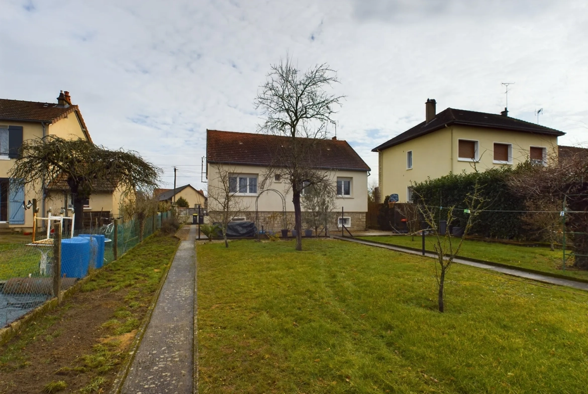 Maison à vendre à Nevers – 110 m² avec terrain de 783 m² 
