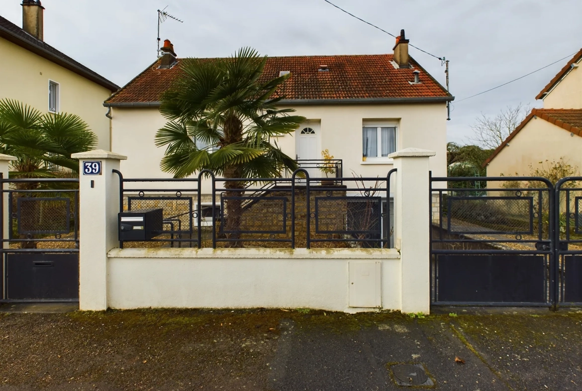 Maison à vendre à Nevers – 110 m² avec terrain de 783 m² 