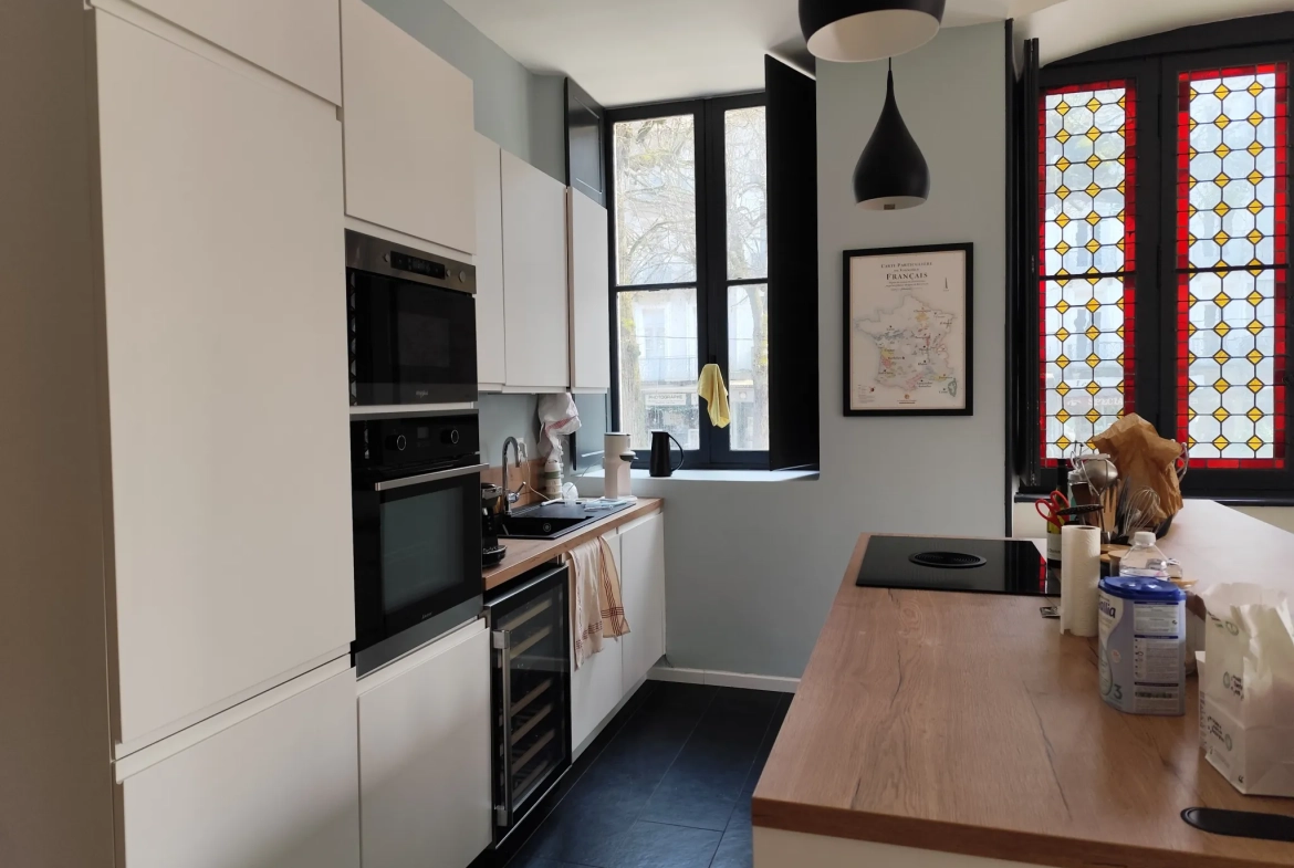 Bel appartement T3 rénové de 69 m² au centre de Bagnères de Luchon 