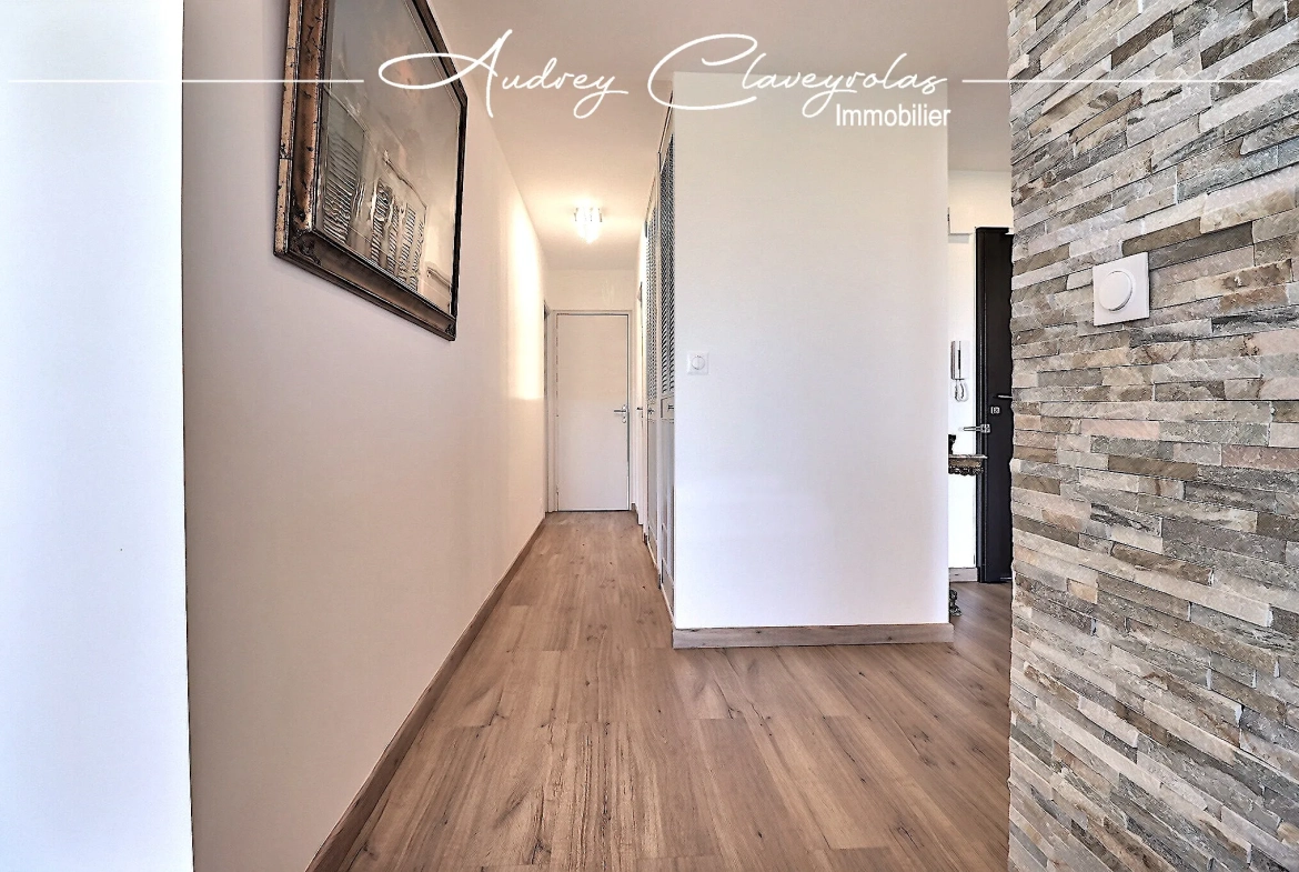 Appartement lumineux de 62 m² avec parking et cave à Marseille 