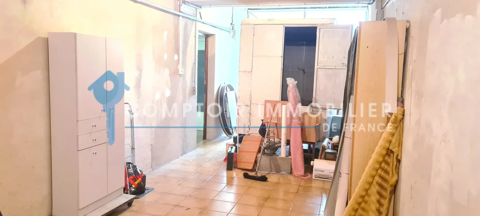 Maison de 165 m² avec studios indépendants à Valence, investissement idéal 