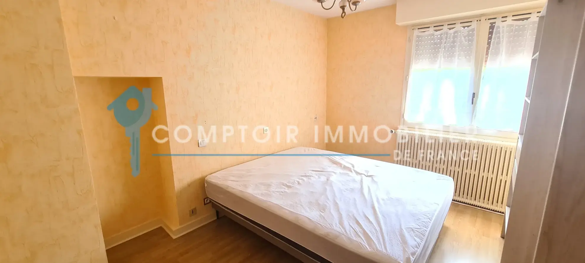Maison de 165 m² avec studios indépendants à Valence, investissement idéal 