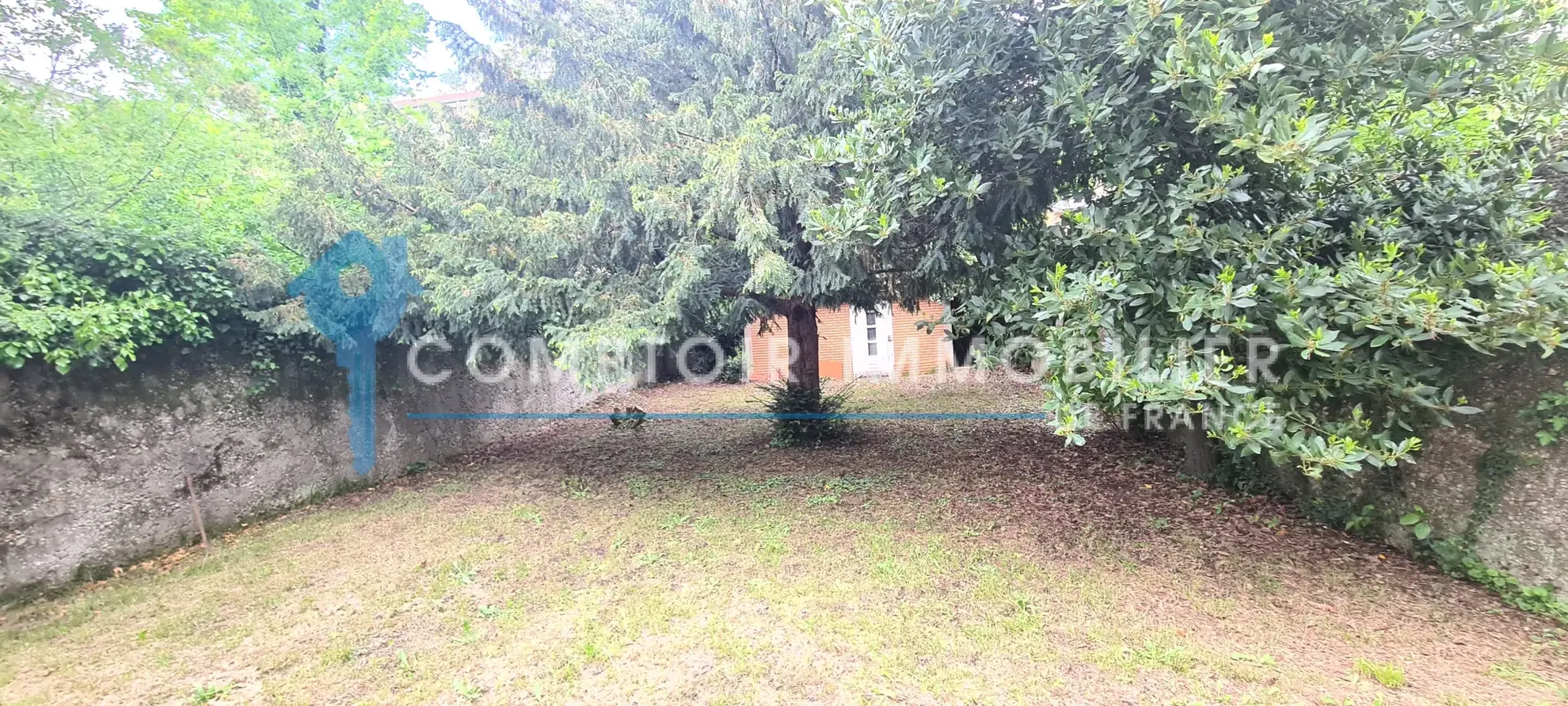 Maison de 165 m² avec studios indépendants à Valence, investissement idéal 