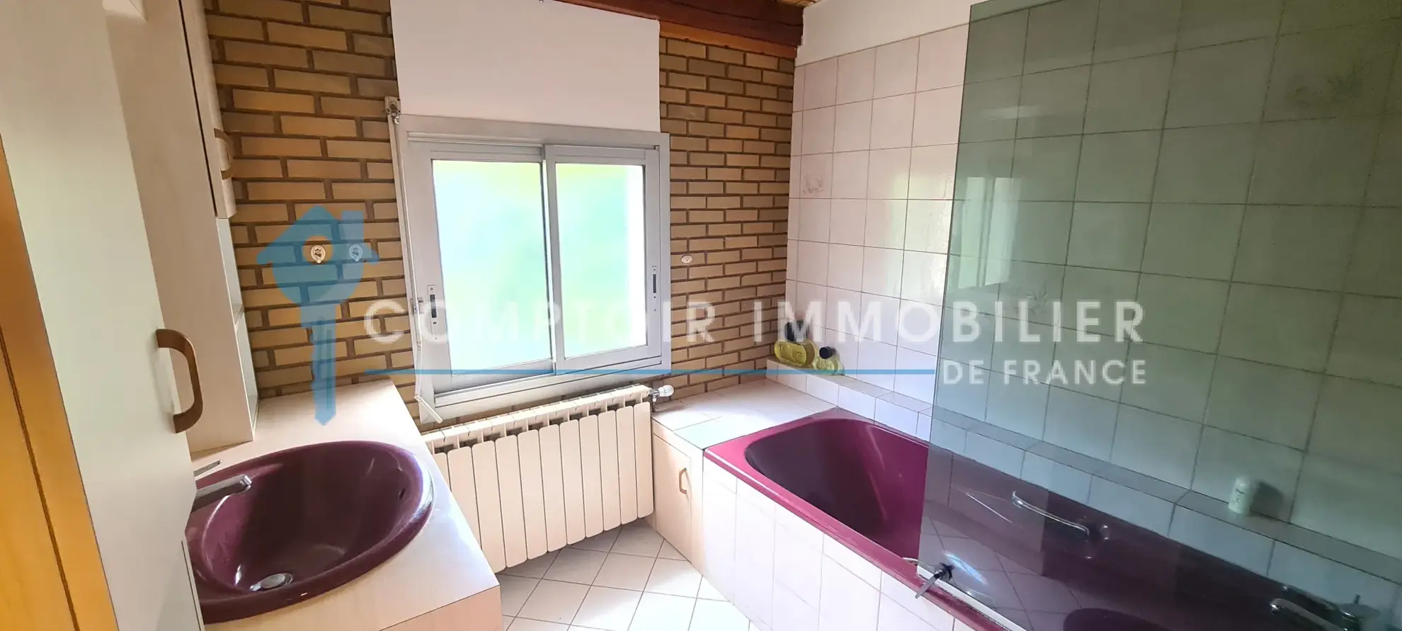 Maison de 165 m² avec studios indépendants à Valence, investissement idéal 